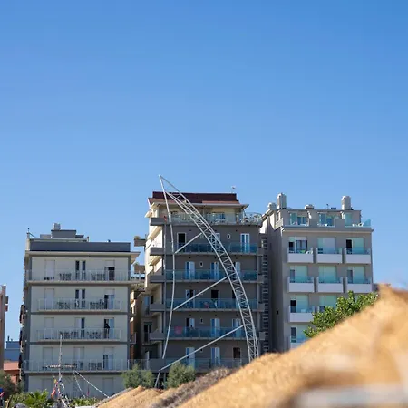 Rex - Lifestyle Hotel